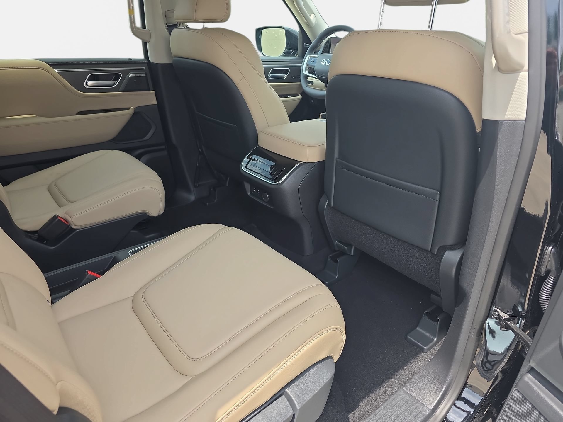 New 2026 INFINITI QX80 Pure w/ Cargo Package RWD image 11