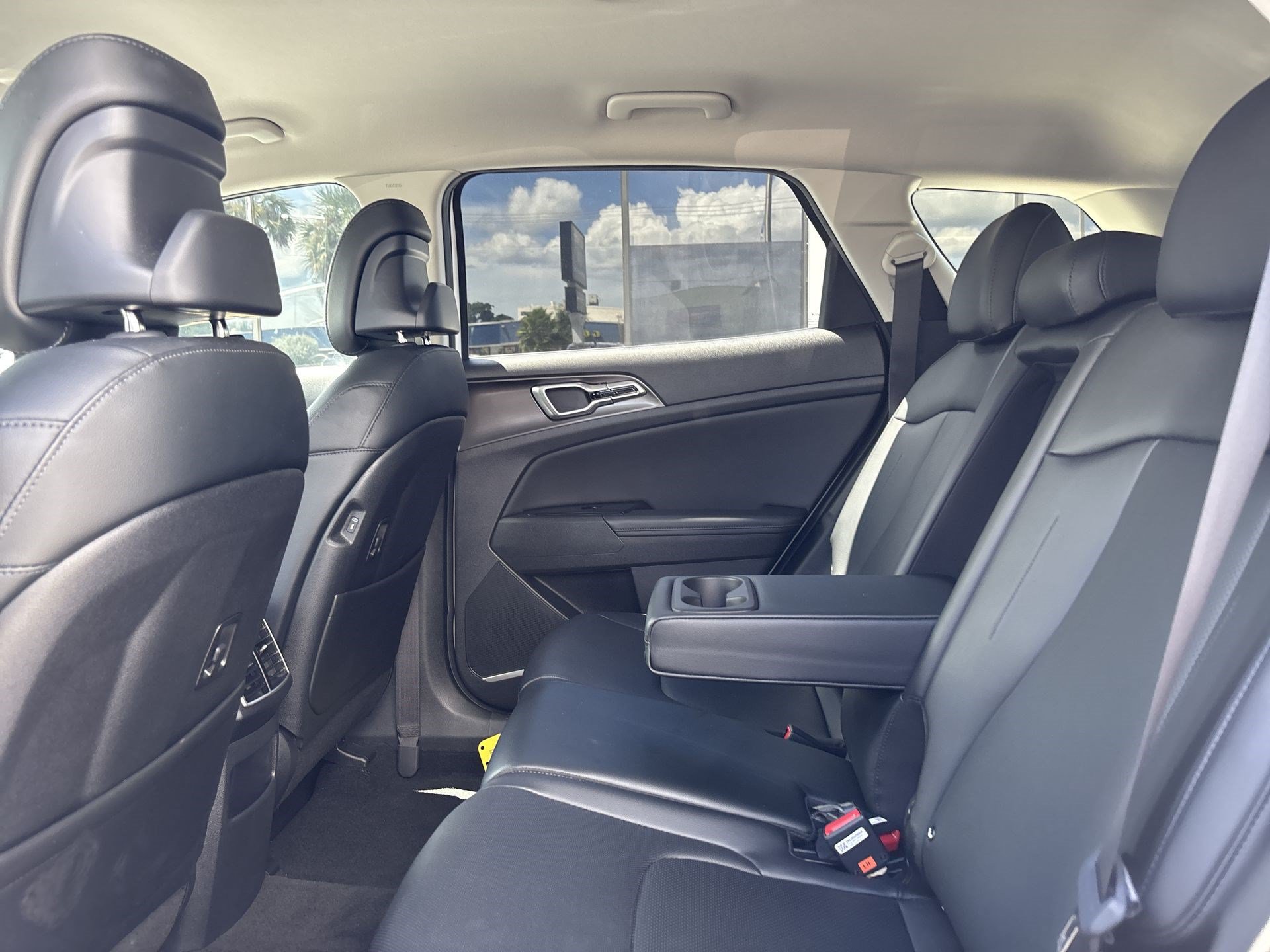 Certified 2024 Kia Sportage EX FWD image 22