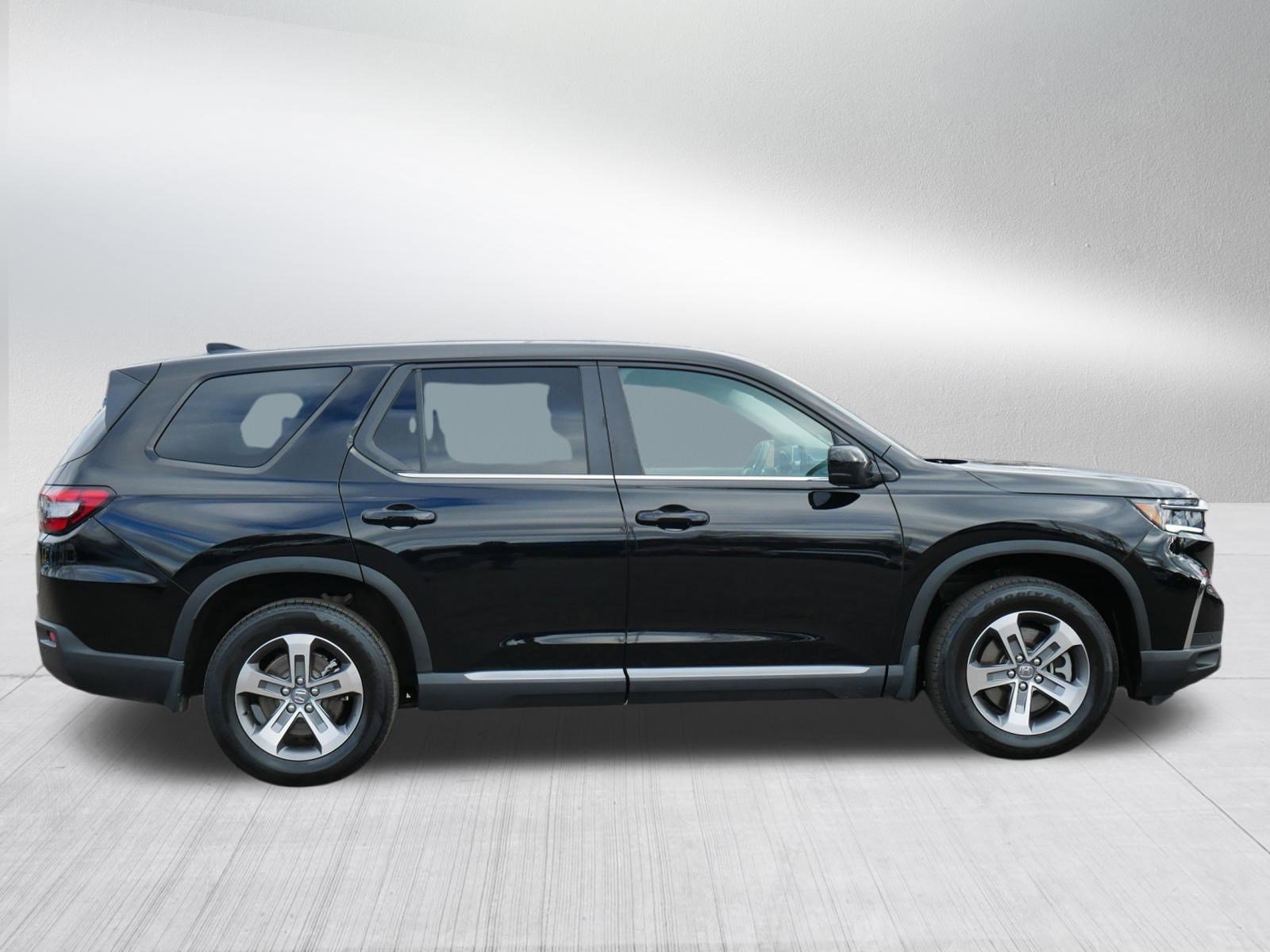 Used 2024 Honda Pilot EX-L image 8