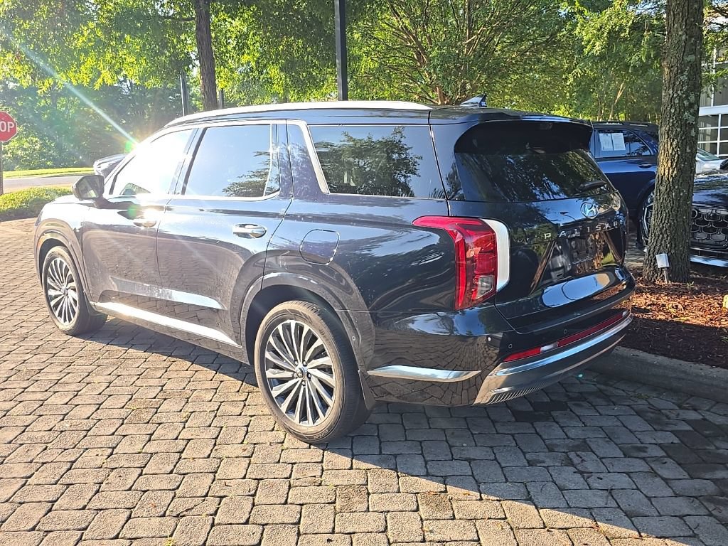 Used 2023 Hyundai Palisade Calligraphy w/ Cargo Package FWD image 6