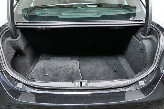 Used 2025 Alfa Romeo Giulia w/ Driving Assist Package RWD image 28