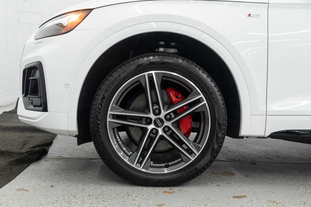 Used 2024 Audi Q5 e Prestige image 42