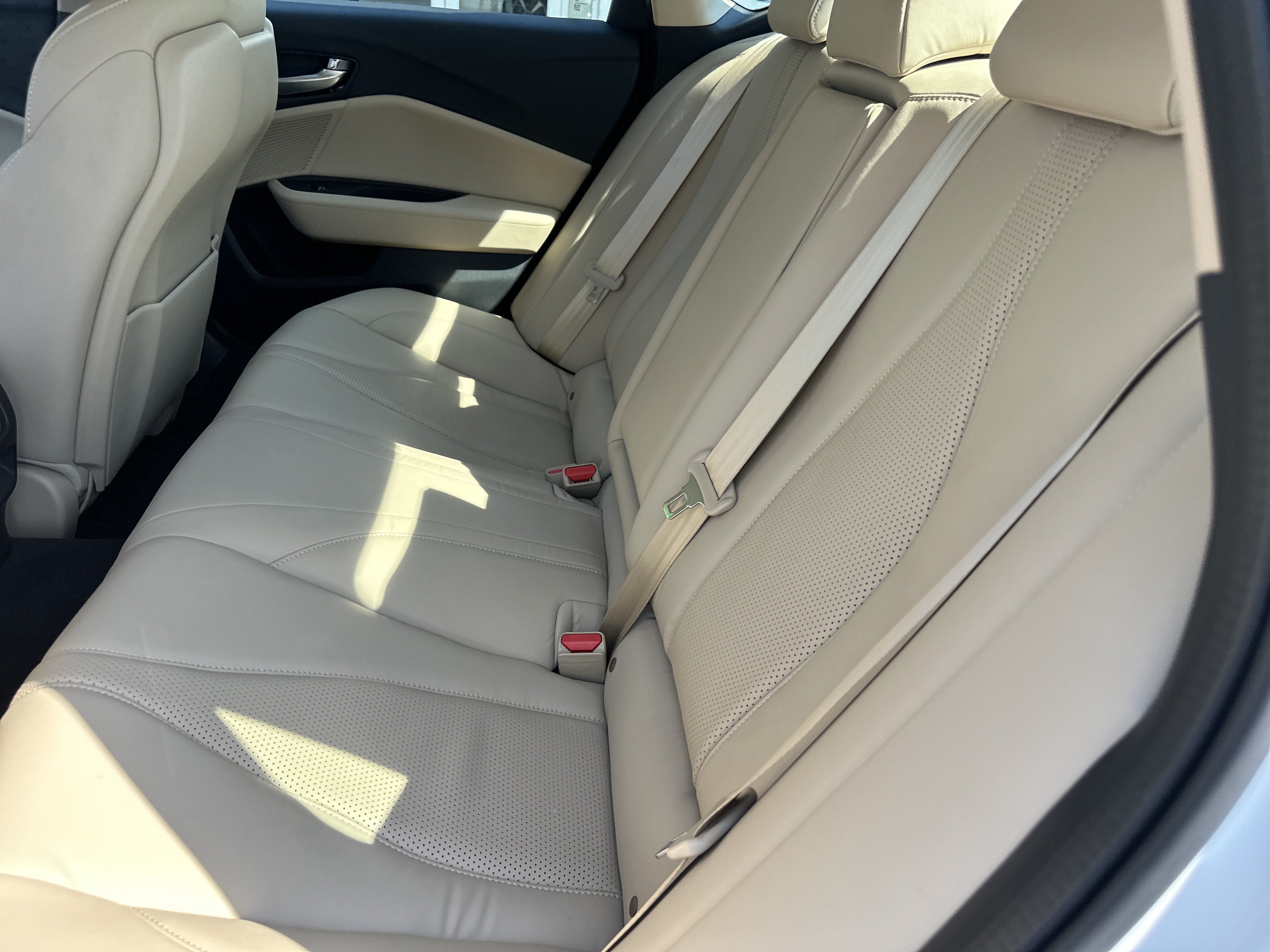 Used 2025 Acura TLX w/ Technology Package FWD image 12