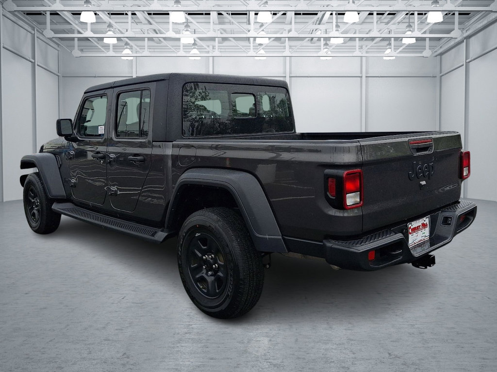 Used 2023 Jeep Gladiator Sport w/ Trailer Tow Package AWD/4WD image 3