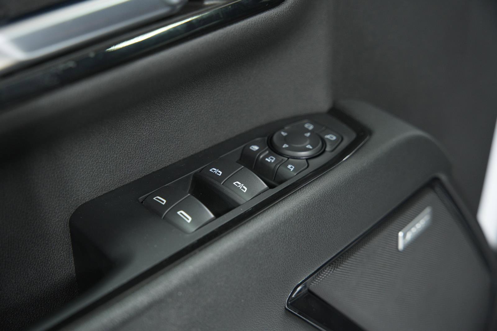 Used 2024 GMC Sierra 2500 AT4 w/ AT4 Premium Plus Package image 27