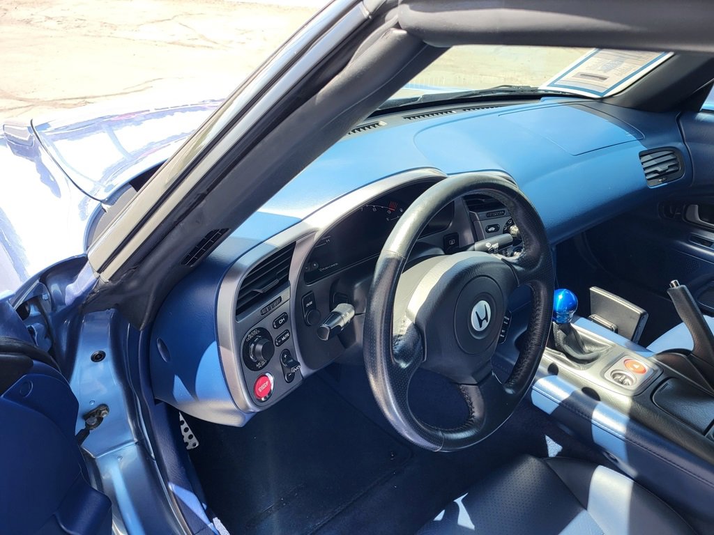 Used 2003 Honda S2000 Base image 10
