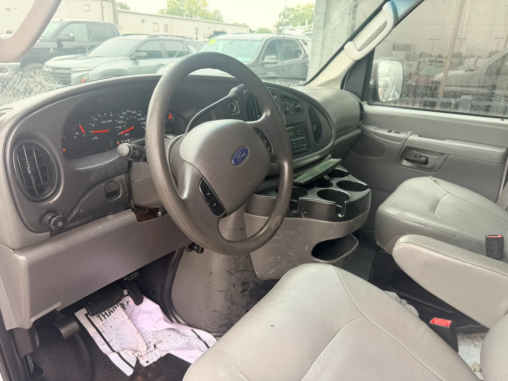 Used 2008 Ford E-250 and Econoline 250 RWD image 7