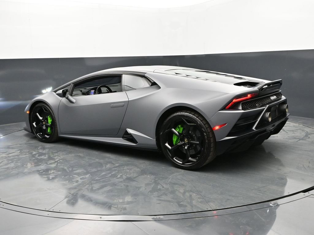 Used 2023 Lamborghini Huracan EVO image 7