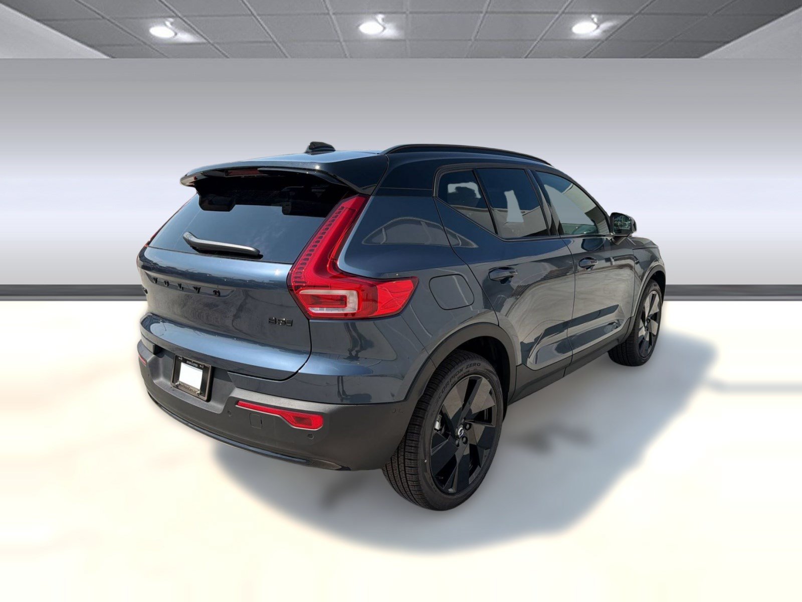 New 2026 Volvo XC40 B5 Ultra w/ Protection Package Premier AWD/4WD image 9