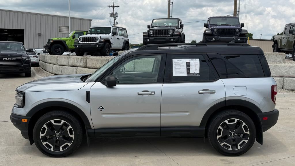 Used 2021 Ford Bronco Sport Outer Banks w/ Outer Banks Package (96D) AWD/4WD image 2