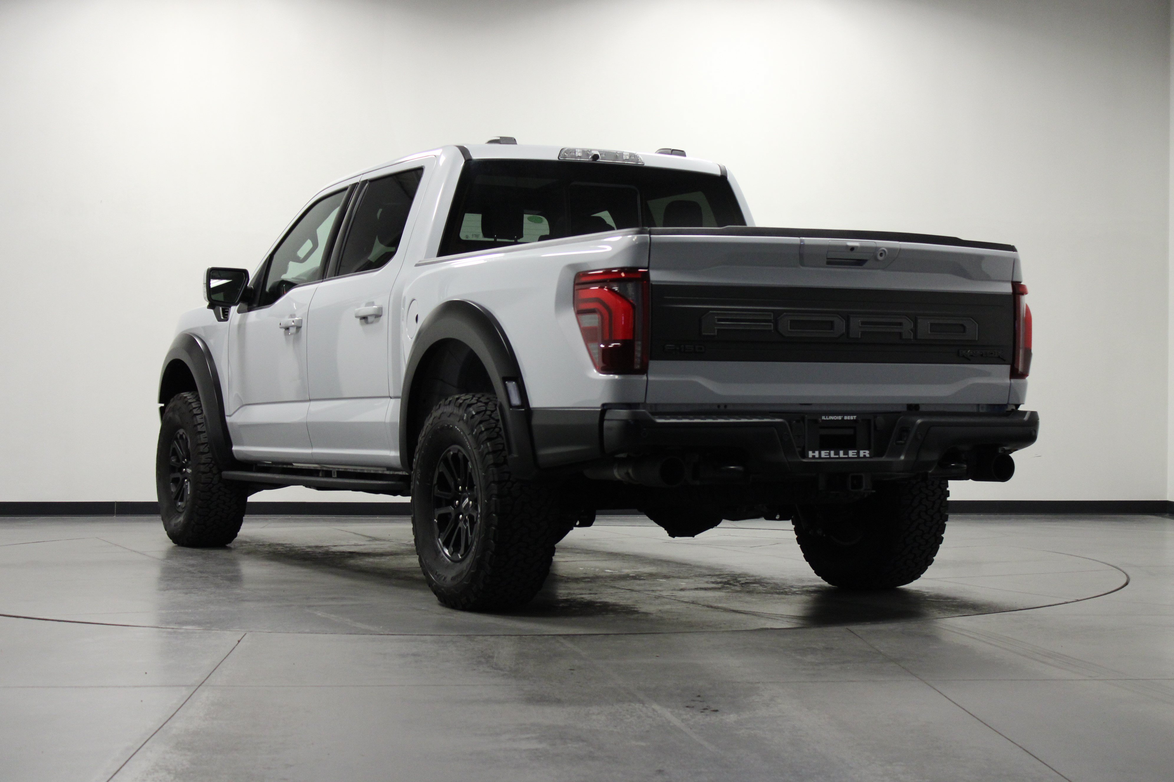 Used 2025 Ford F150 Raptor AWD/4WD image 6