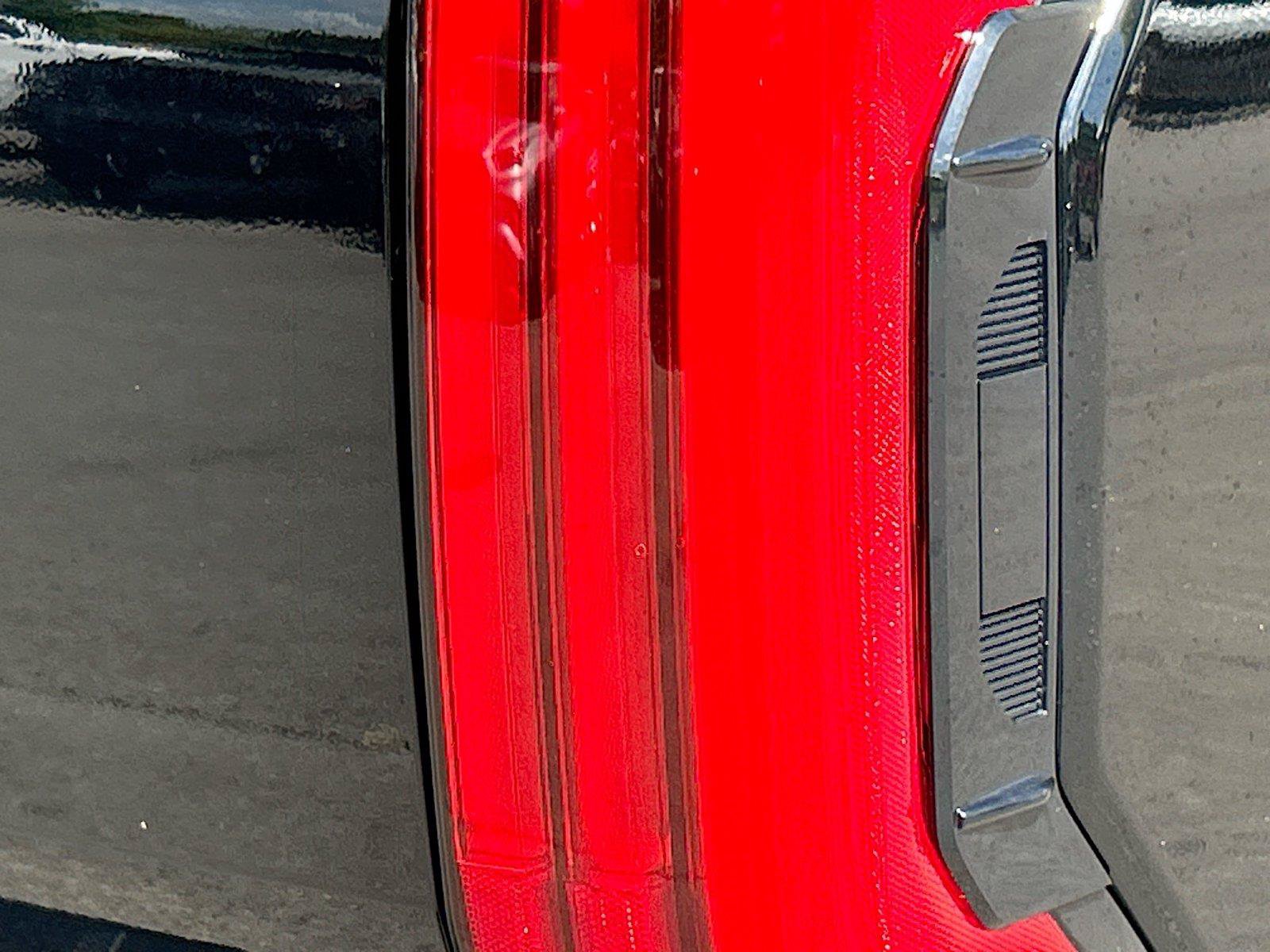 Used 2025 Toyota Tundra SR5 AWD/4WD image 11