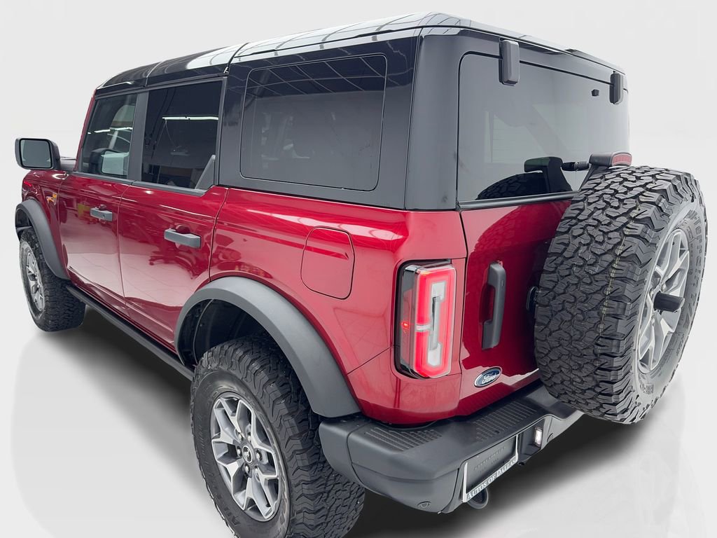 Used 2025 Ford Bronco Badlands image 12