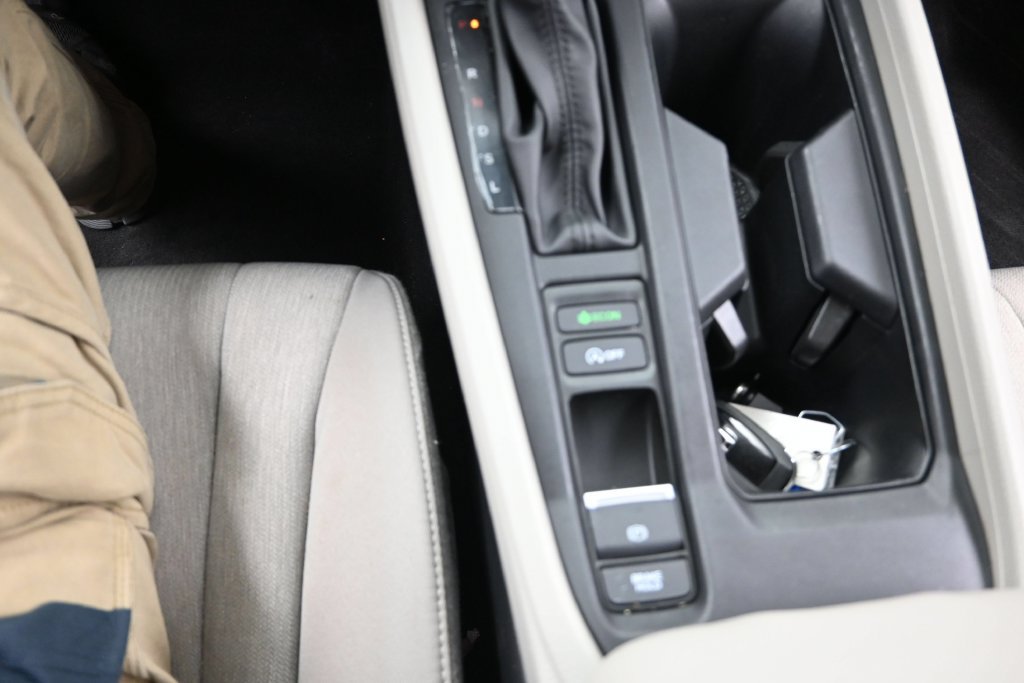 Certified 2025 Honda Accord SE image 17