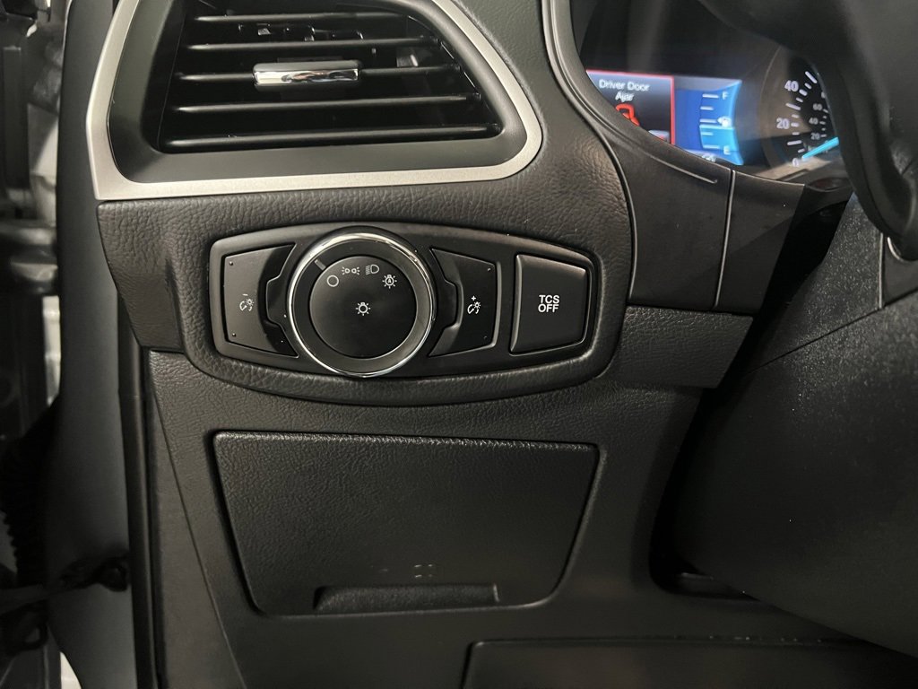 Used 2024 Ford Edge SEL image 36
