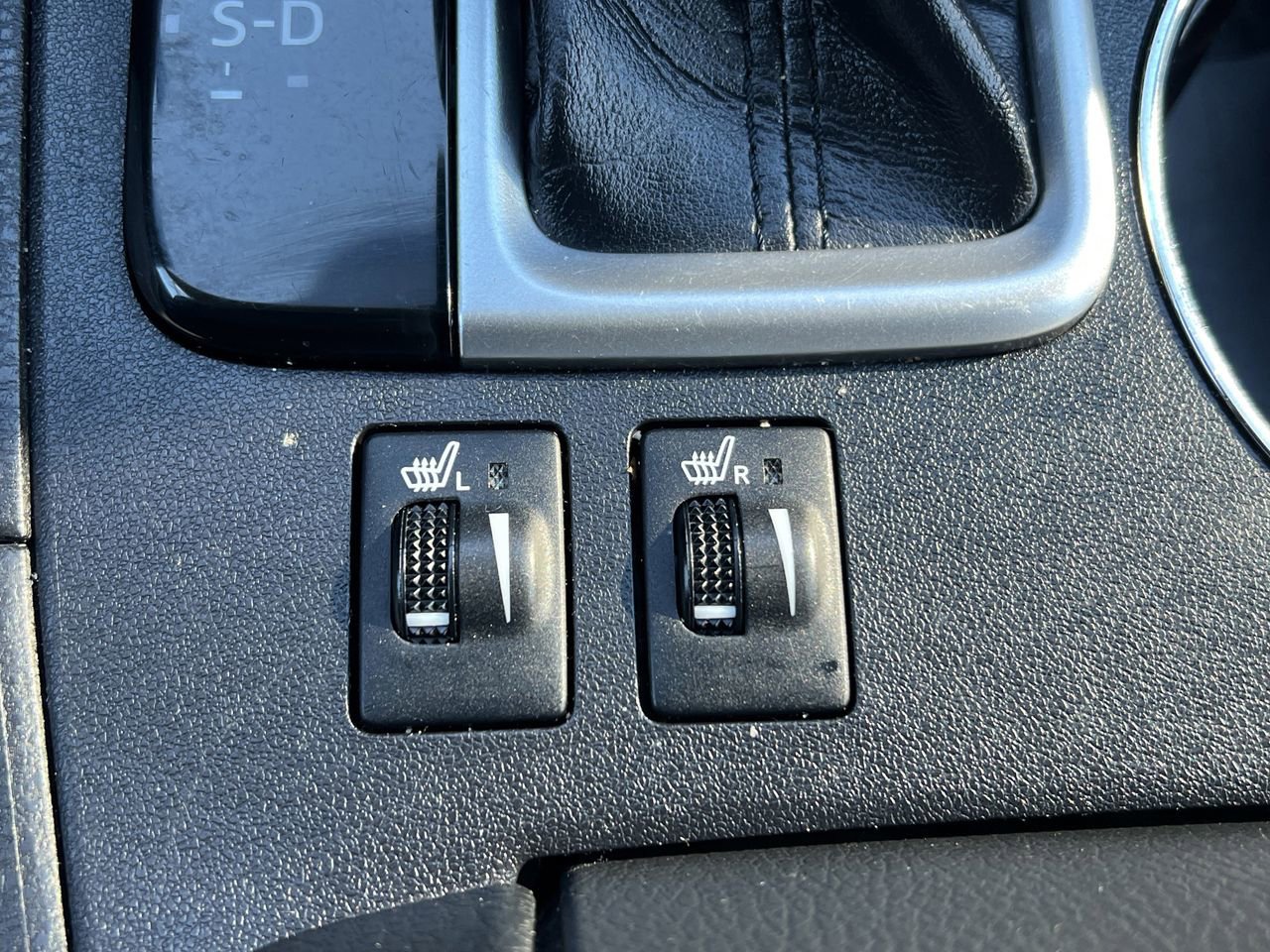 Used 2019 Toyota Highlander XLE image 12