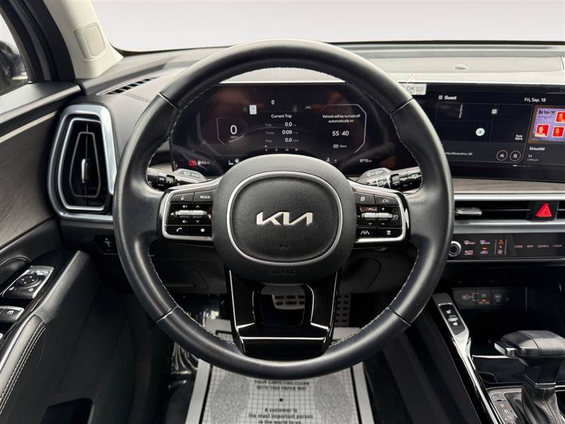 Used 2024 Kia Sorento SX AWD/4WD image 14
