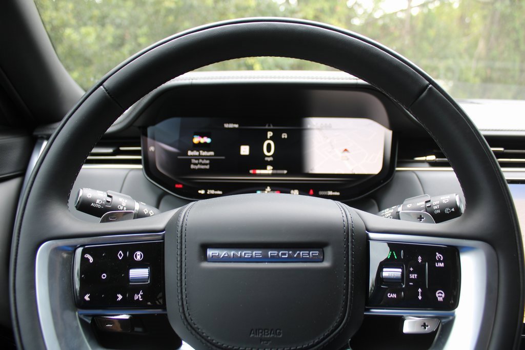 New 2025 Land Rover Range Rover SV image 30