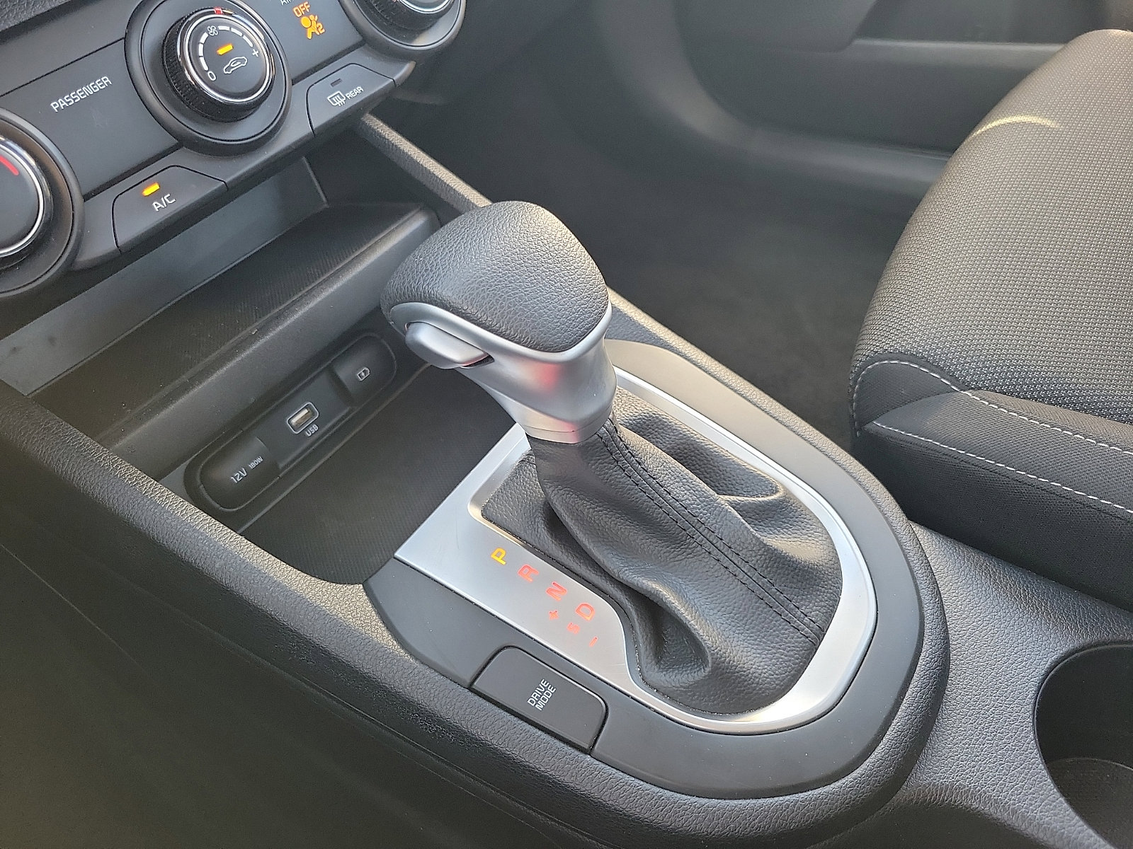 Used 2024 Kia Forte LXS image 19