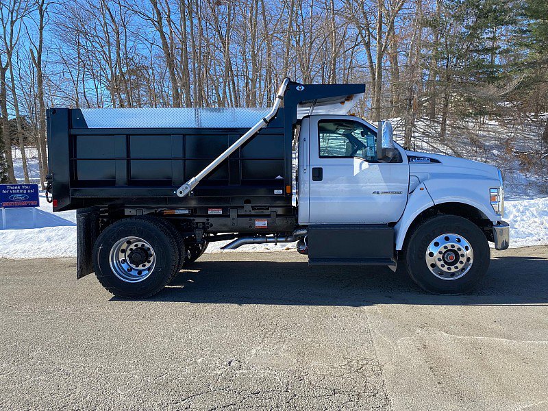 New 2026 Ford F750 2WD Regular Cab Super Duty image 5