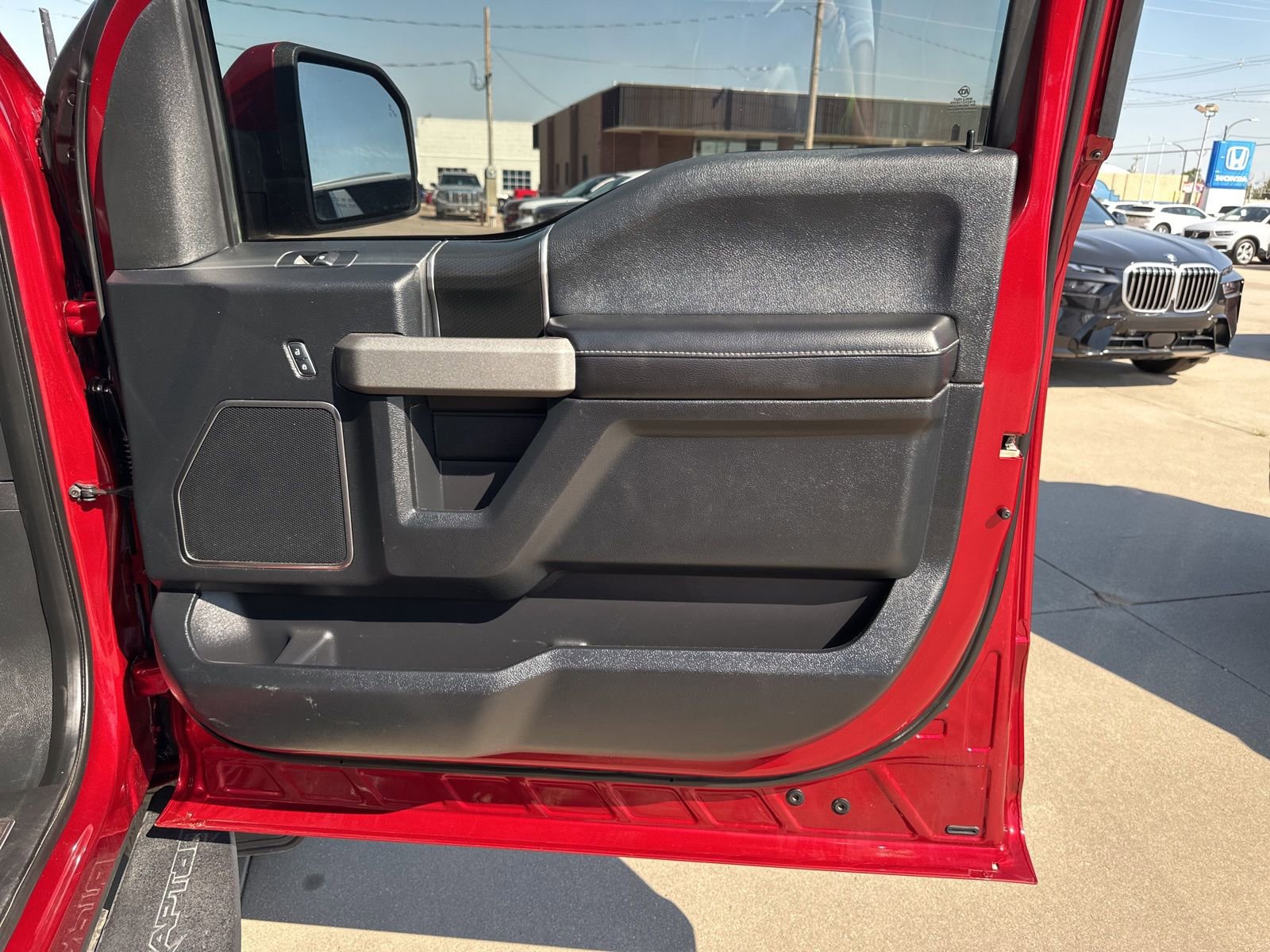 Used 2017 Ford F150 Raptor w/ Equipment Group 802A Luxury image 21