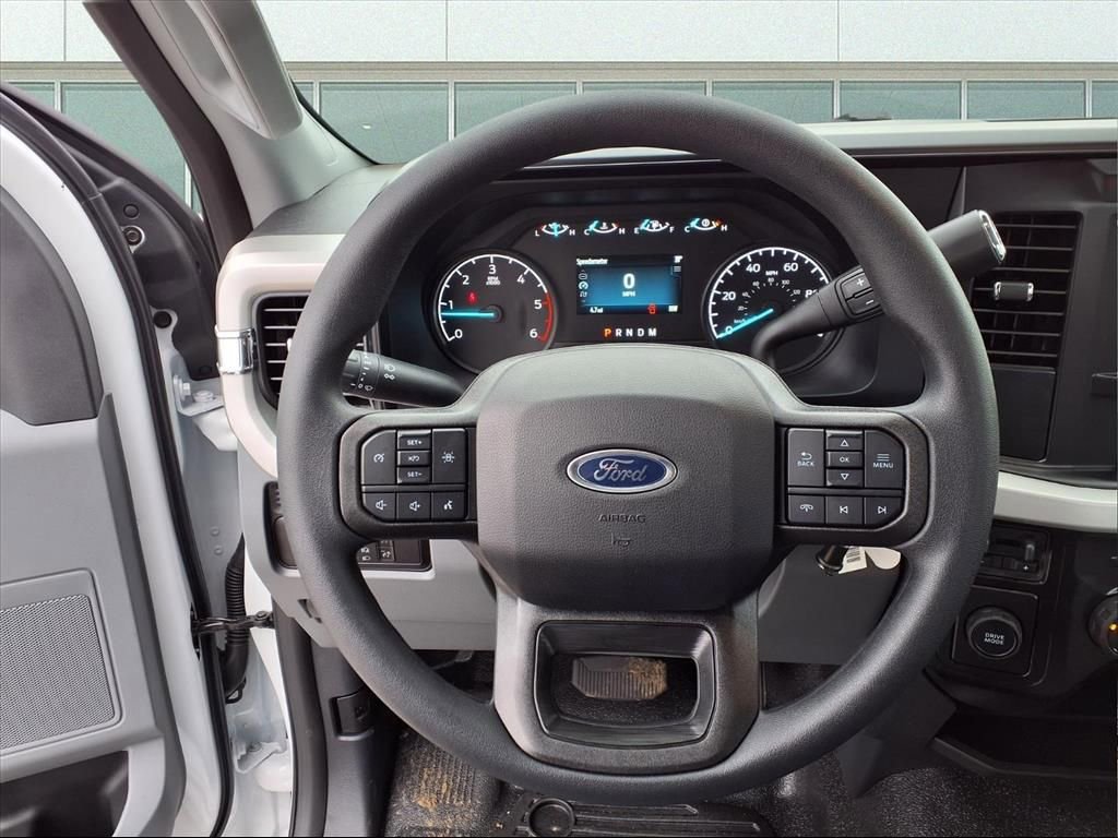 New 2026 Ford F550 2WD Regular Cab Super Duty image 10