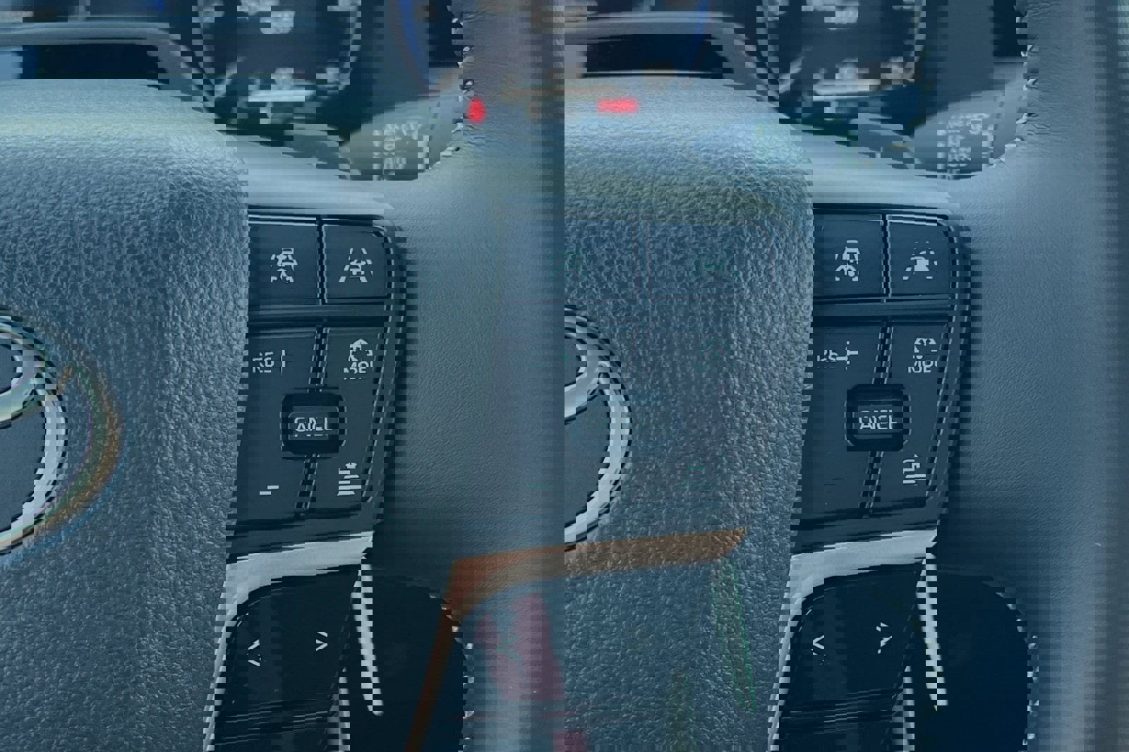 New 2025 Toyota Crown Signia Limited image 28