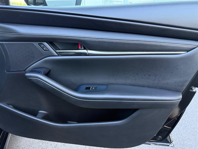 Used 2019 MAZDA MAZDA3 Hatchback FWD image 35