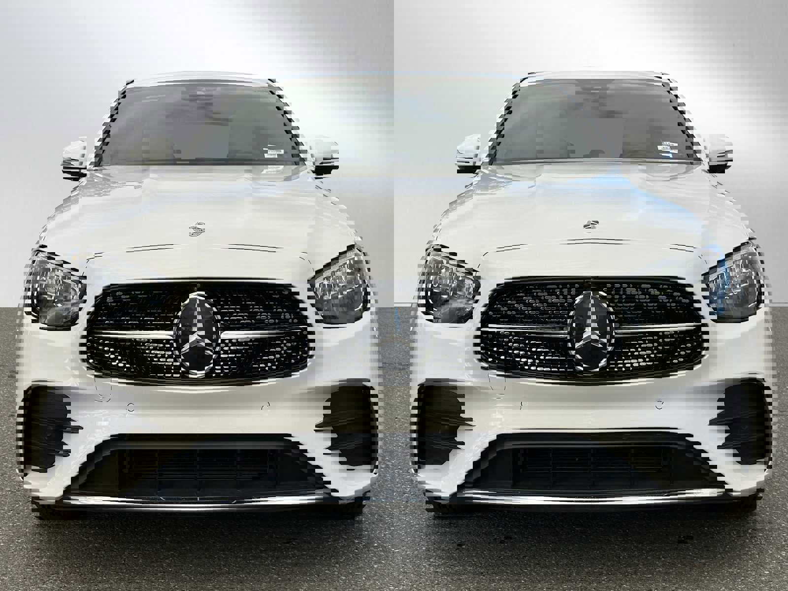 Used 2023 Mercedes-Benz E 350 4MATIC Sedan image 2