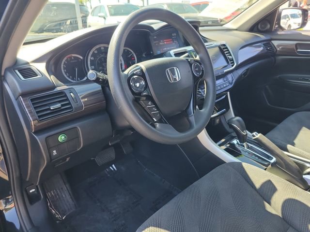 Used 2016 Honda Accord EX image 18