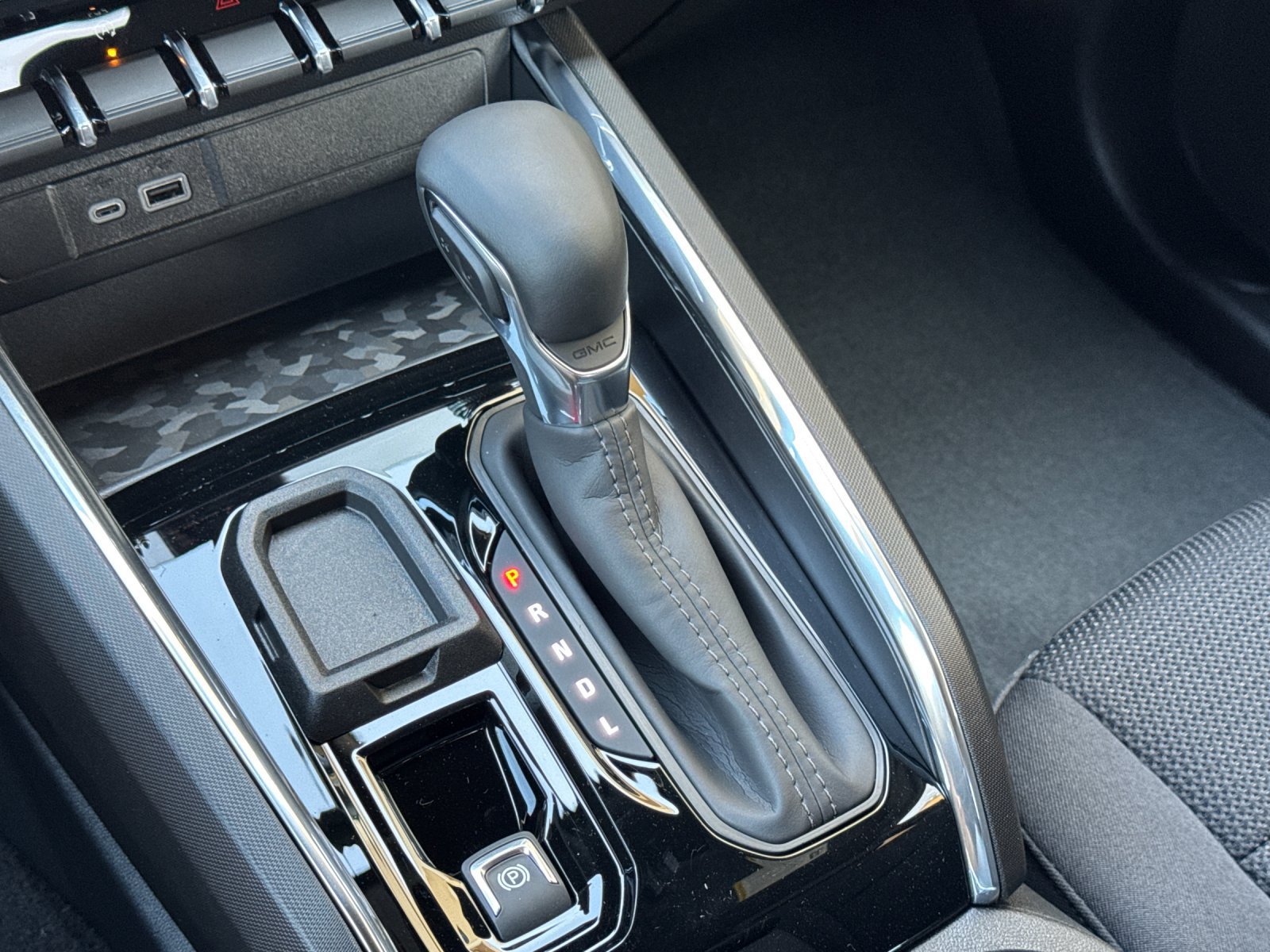 New 2026 GMC Canyon Elevation RWD image 19
