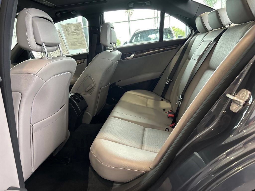 Used 2008 Mercedes-Benz C 350 Sport image 26