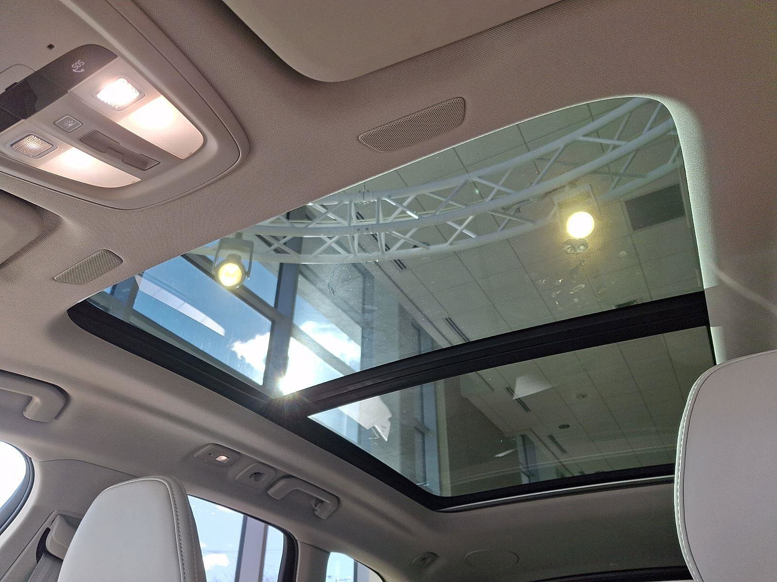 Certified 2026 Volvo XC60 B5 Ultra w/ Protection Package Premier image 12