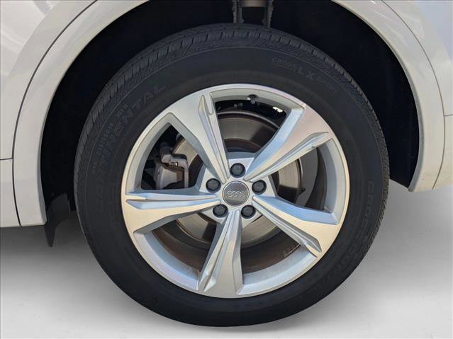 Used 2020 Audi Q5 2.0T Premium Plus w/ Premium Plus Package image 26