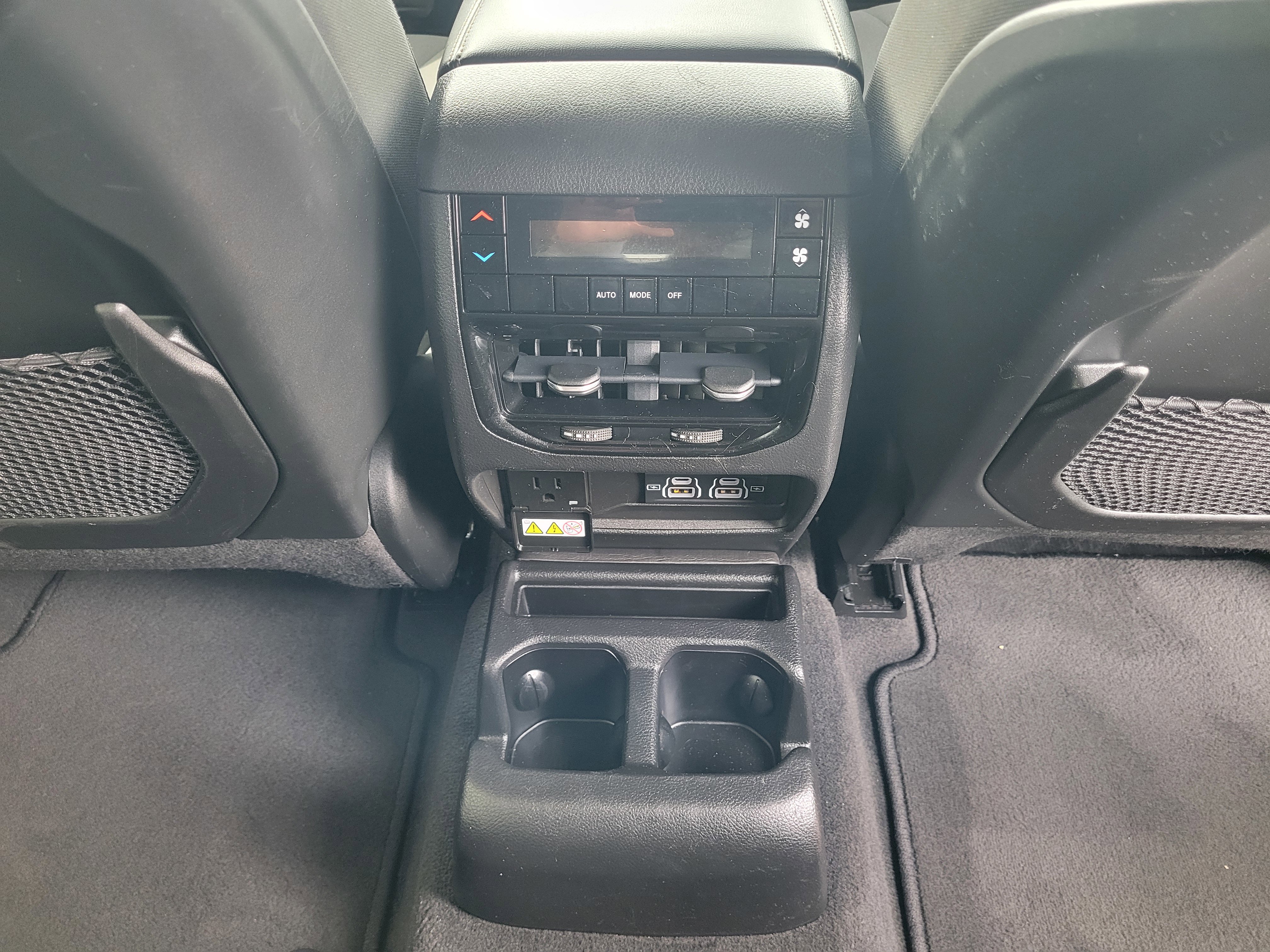 Used 2022 Jeep Grand Cherokee L Laredo w/ Luxury Tech Group I image 20