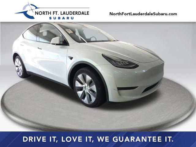 Used 2023 Tesla Model Y Long Range AWD/4WD image 1