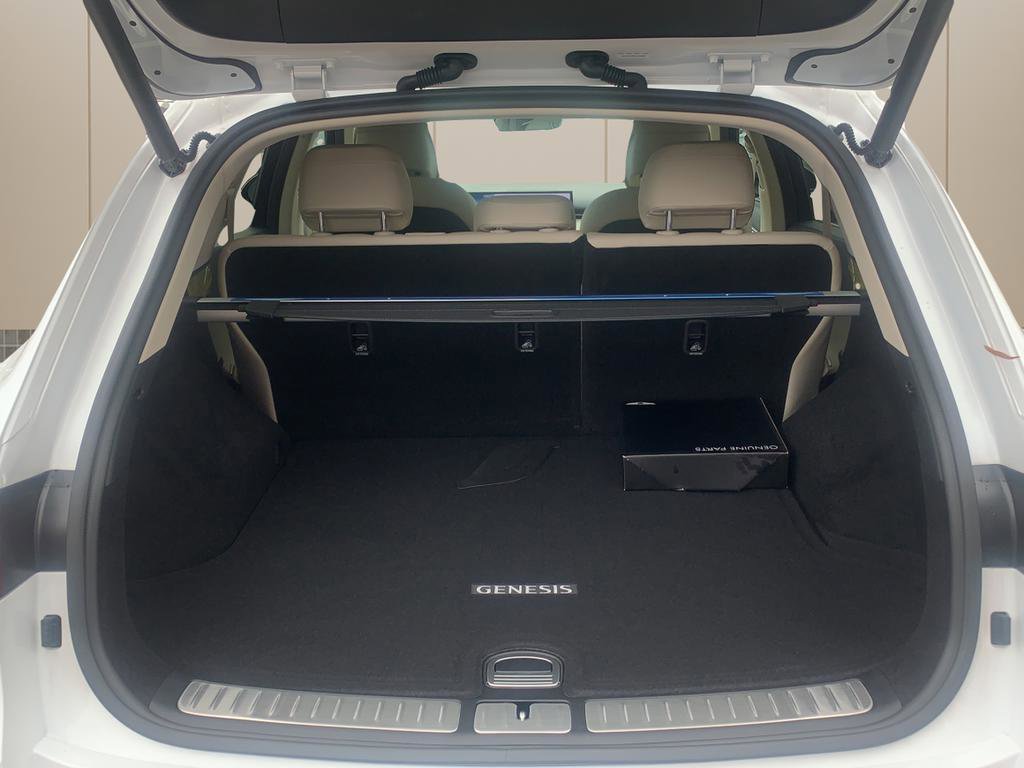 Certified 2026 Genesis GV70 2.5T Select image 14