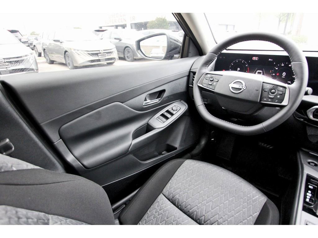 New 2026 Nissan Sentra SV w/ SV Convenience Package FWD image 6