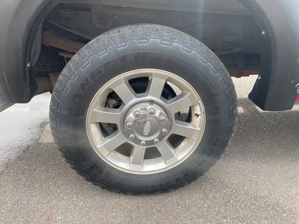 Used 2009 Ford F350 Lariat image 25