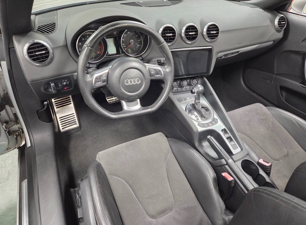 Used 2008 Audi TT 2.0T FWD image 19