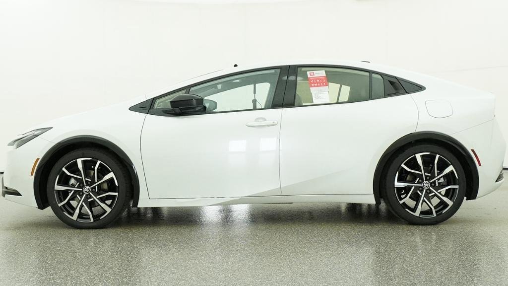 New 2026 Toyota Prius Plug-In Hybrid FWD image 57