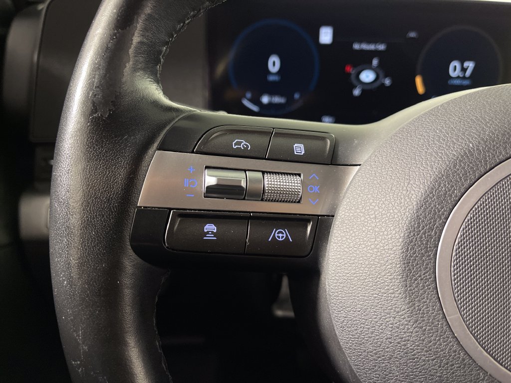 Certified 2024 Hyundai Kona Limited FWD image 29