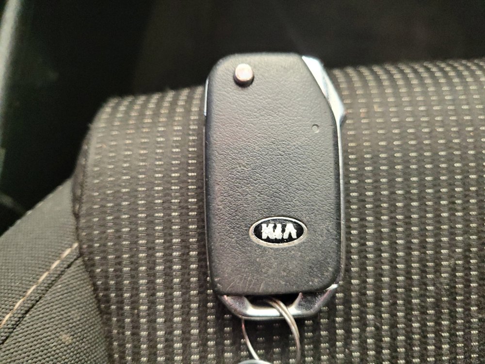 Used 2021 Kia Forte LXS image 32