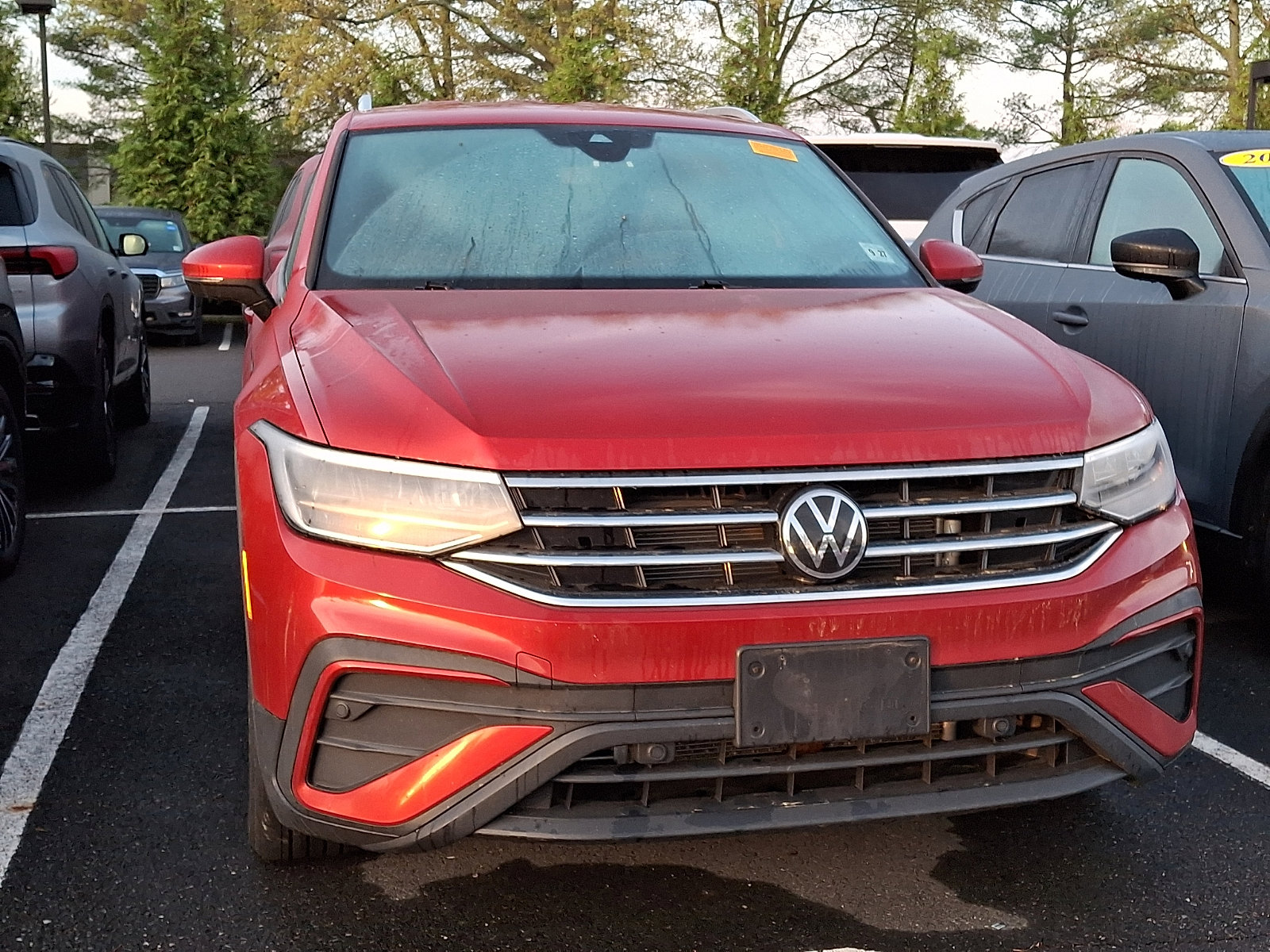 Used 2022 Volkswagen Tiguan SE image 4