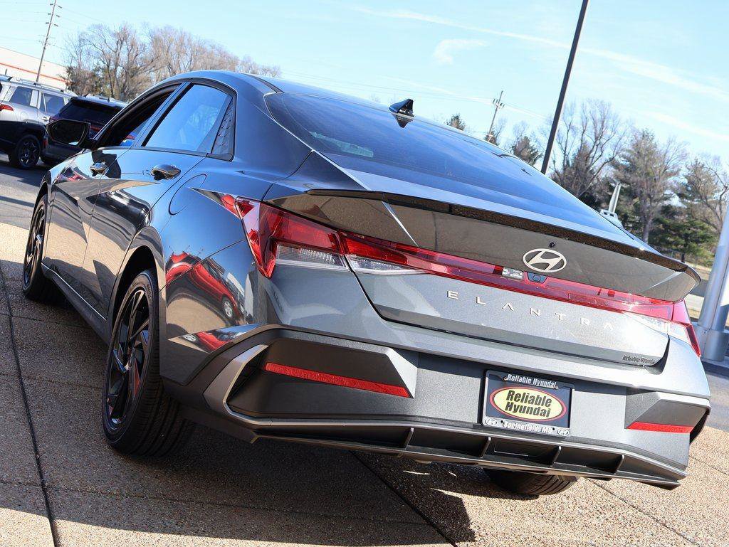 New 2026 Hyundai Elantra Sport w/ Cargo Package image 4
