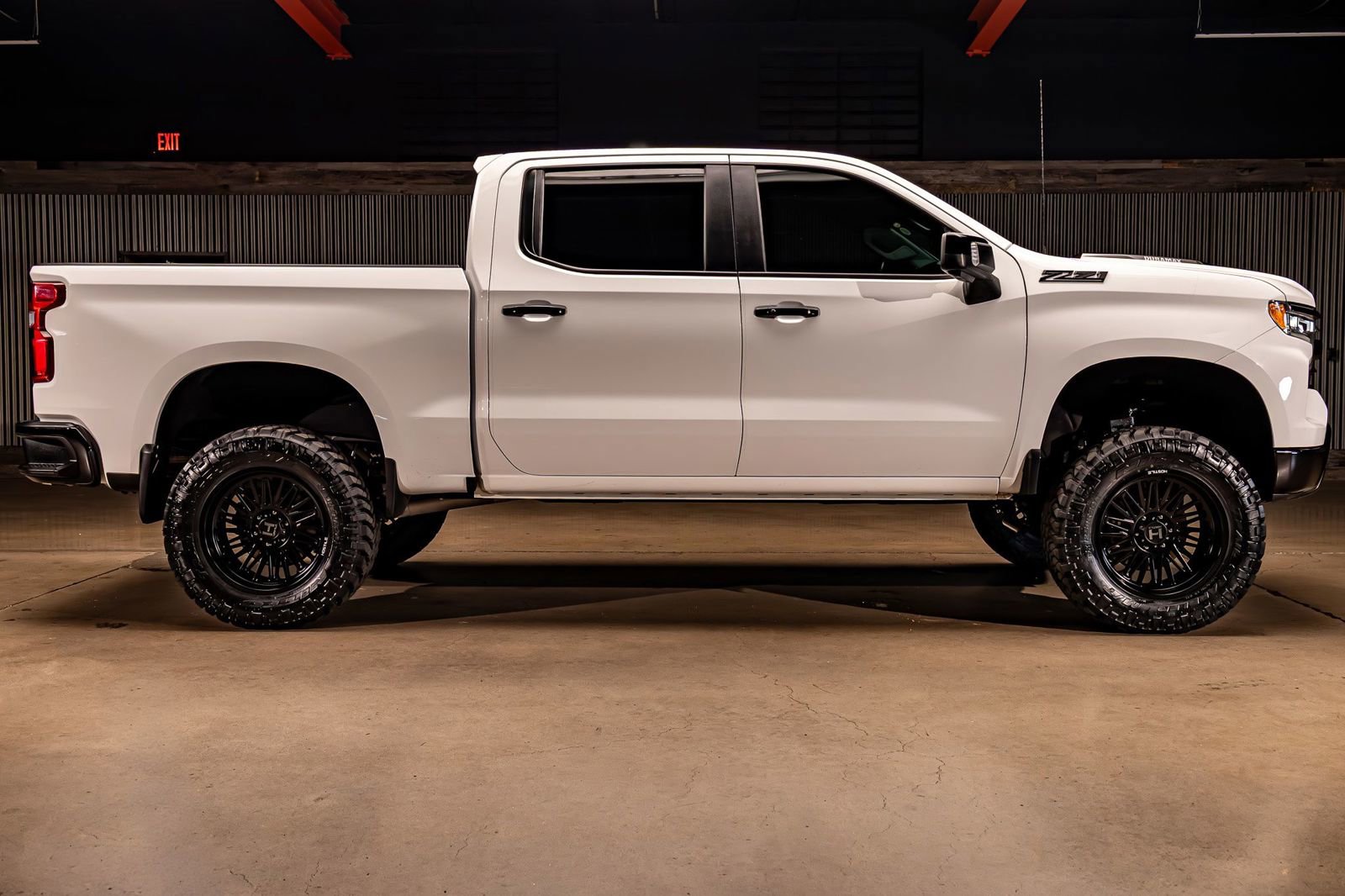 Used 2022 Chevrolet Silverado 1500 LT Trail Boss w/ LT Trail Boss Premium Package image 11