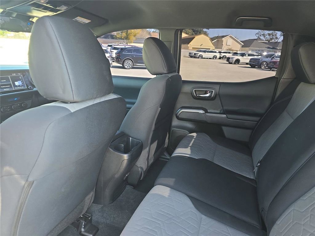 Used 2023 Toyota Tacoma TRD Off-Road w/ Advanced Technology Package image 11