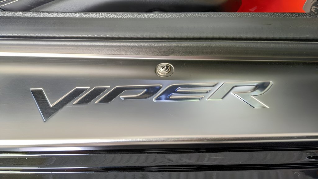 Used 2013 SRT Viper GTS image 33