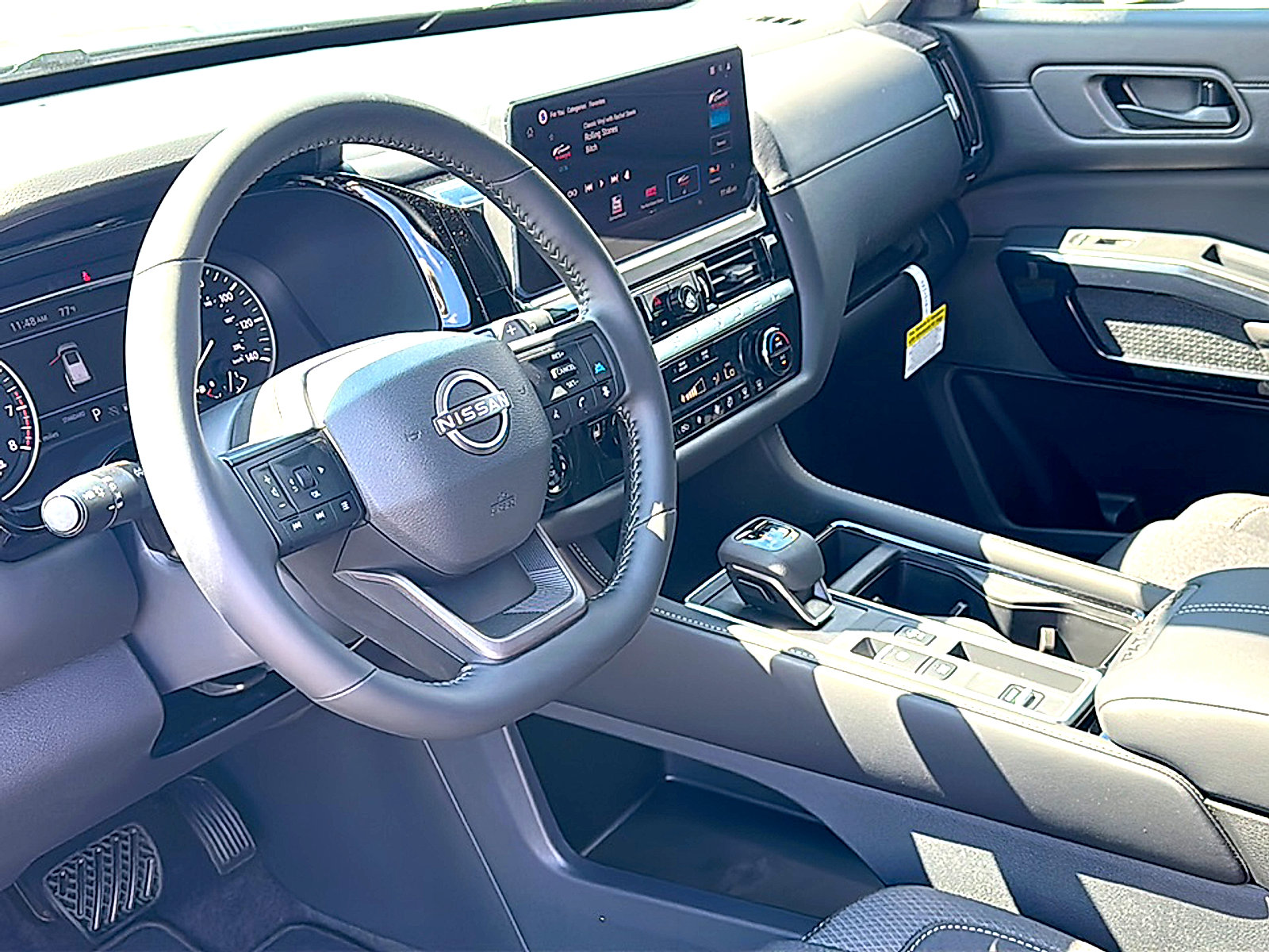New 2026 Nissan Pathfinder SV w/ Cargo Package image 9