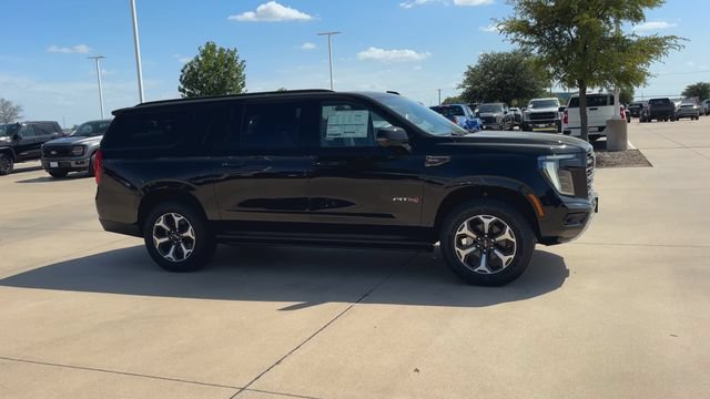 New 2026 GMC Yukon XL AT4 Ultimate AWD/4WD image 3